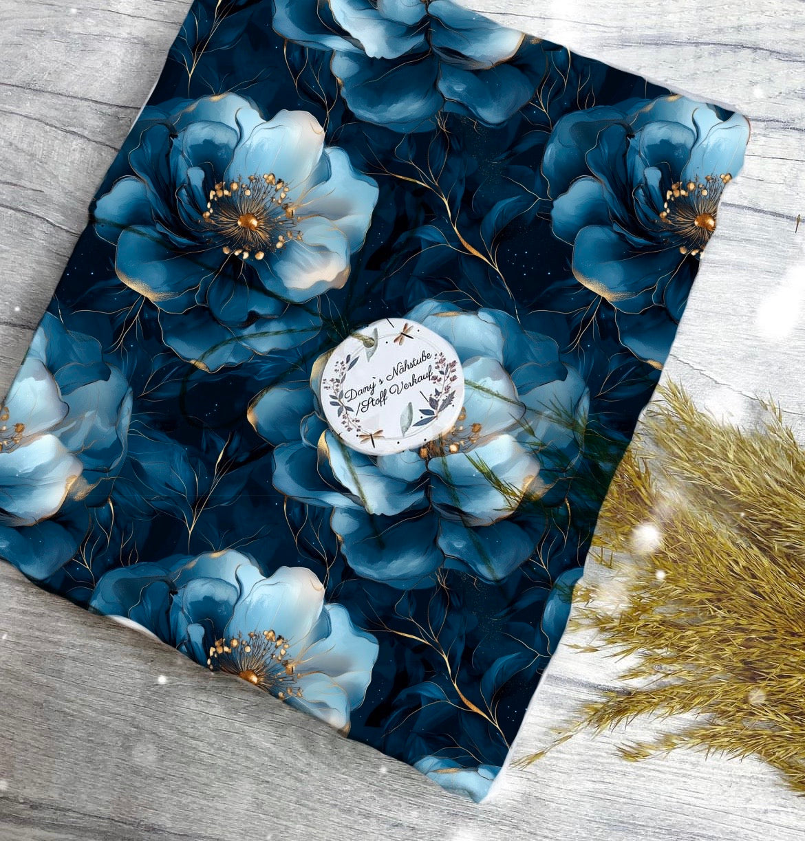 Dunkelblau Blumen Augustvorbestellung